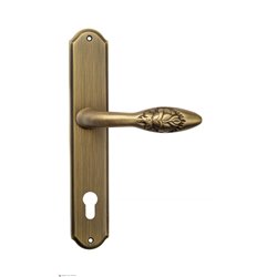 Дверная ручка Venezia "CASANOVA" CYL на планке PL02 матовая бронза