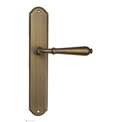 Дверная ручка Venezia "CLASSIC" на планке PL02 матовая бронза