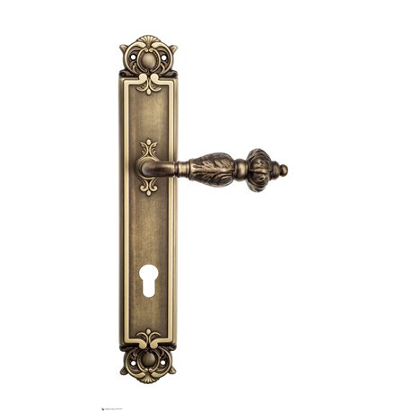 Дверная ручка Venezia "LUCRECIA" CYL на планке PL97 матовая бронза