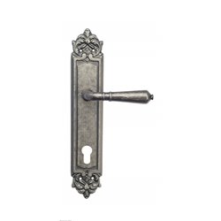 Дверная ручка Venezia "VIGNOLE" CYL на планке PL96 античное серебро