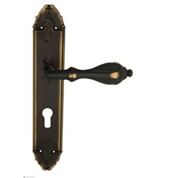Дверная ручка Venezia "ANAFESTO" CYL на планке PL90 темная бронза