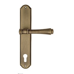 Дверная ручка Venezia "CALLISTO" CYL на планке PL02 матовая бронза