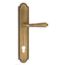 Дверная ручка Venezia "VIGNOLE" CYL на планке PL98 матовая бронза