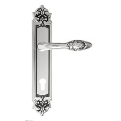 Дверная ручка Venezia "CASANOVA" CYL на планке PL96 натуральное серебро + черный