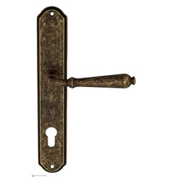 Дверная ручка Venezia "CLASSIC" CYL на планке PL02 античная бронза