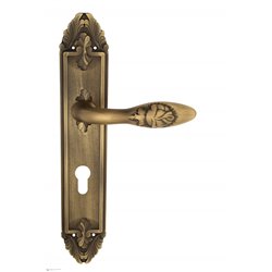 Дверная ручка Venezia "CASANOVA" CYL на планке PL90 матовая бронза