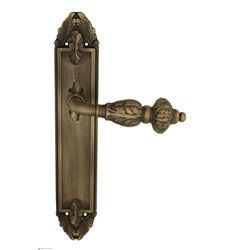 Дверная ручка Venezia "LUCRECIA" на планке PL90 матовая бронза
