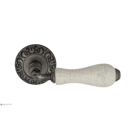 Дверная ручка Venezia "COLOSSEO" белая керамика паутинка D4 античное серебро