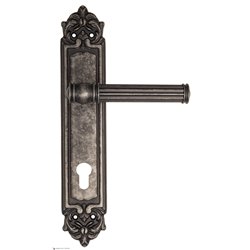 Дверная ручка Venezia "IMPERO" WC-4 на планке PL96 античное серебро